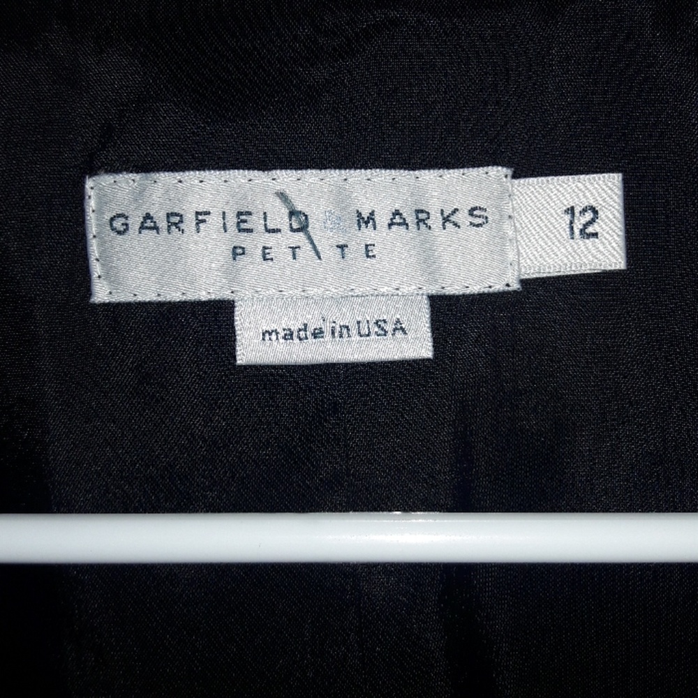Blazer - Picture 2 of 3